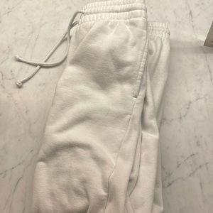 TNA aritzia boyfriend jogger sweats